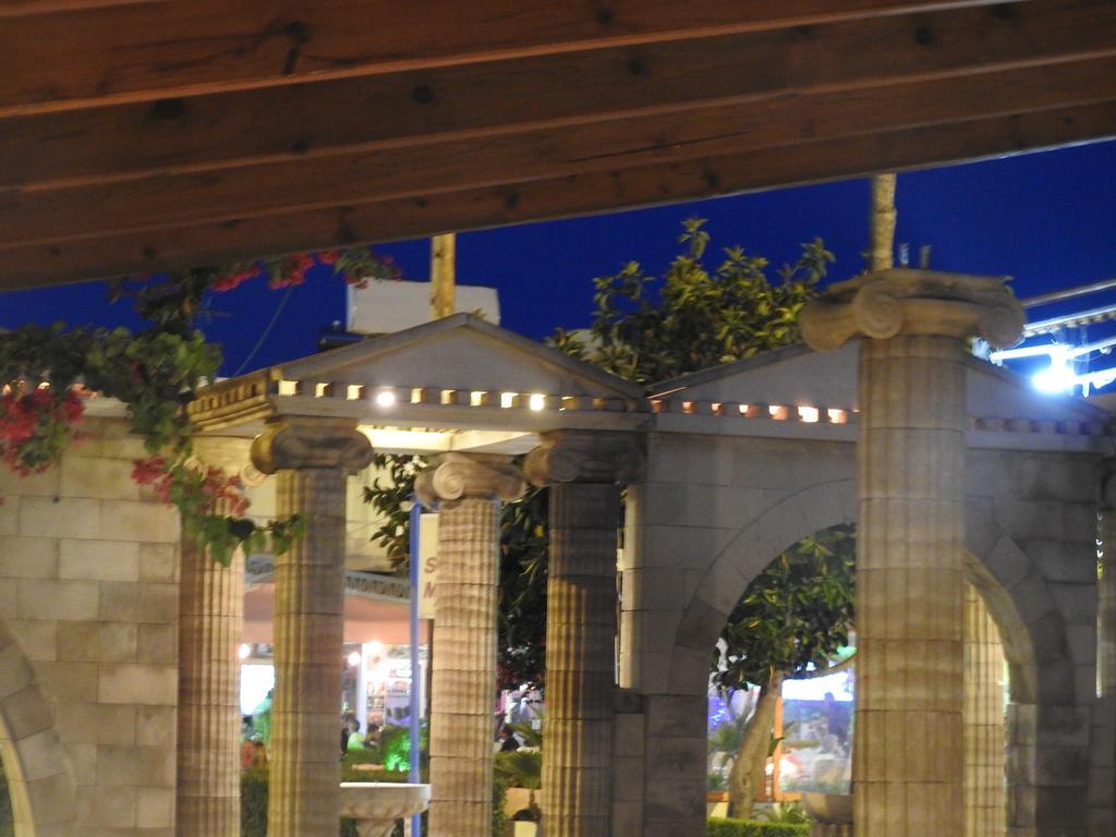 Nikos Ikies Hotel Theologos  Exterior photo